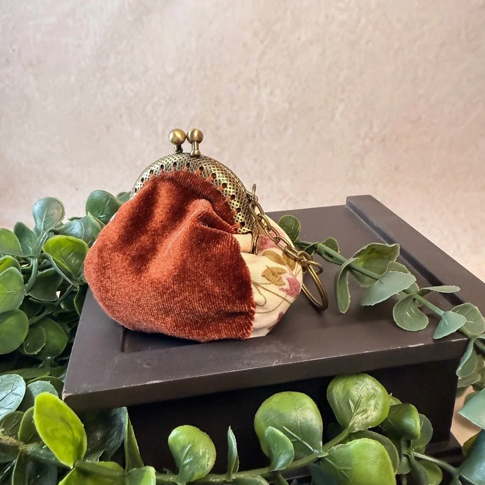 Orange Velvet and Floral Kiss Lock Coin Purse - Picture 2 of 5